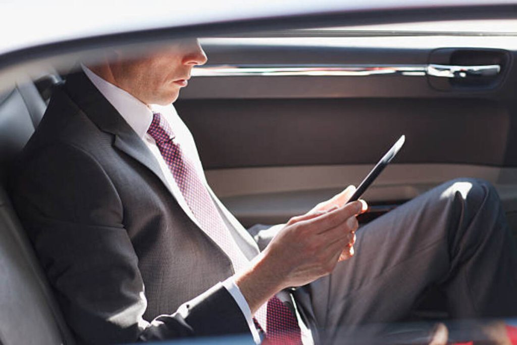 Best Car Phone Holder For Phones With Cases