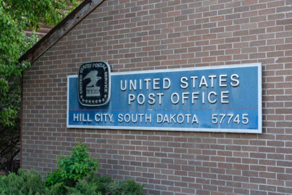 Honors School Resource Officer After Dixon High School Shooting